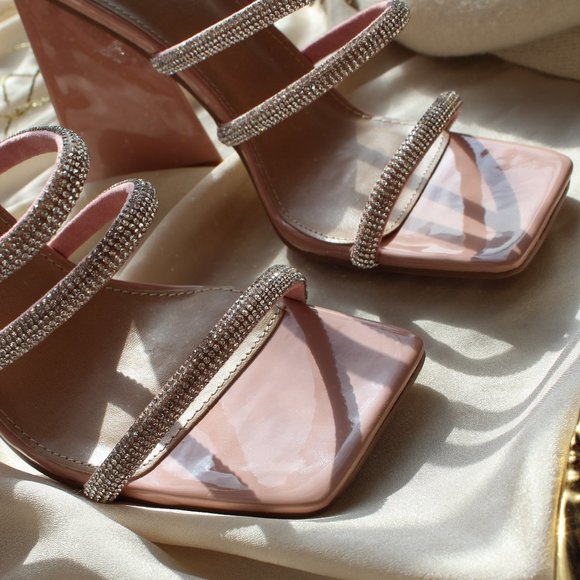 🚨LAST ONE// Blush strappy block heel - Picture 9 of 9